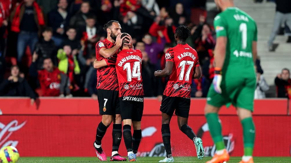 Jugadores de Mallorca celebran gol