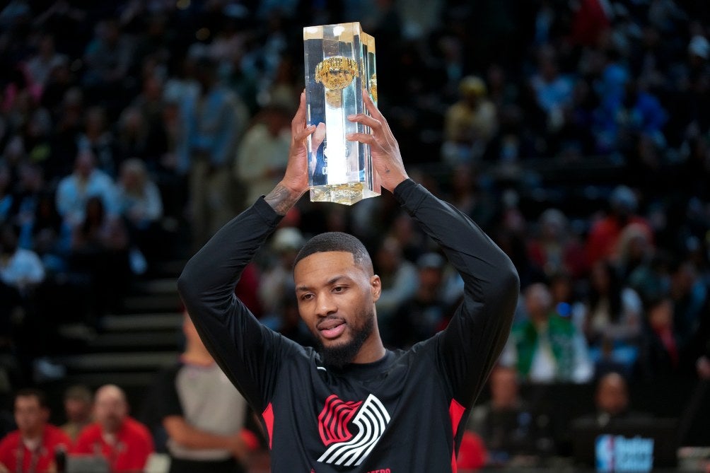 Damian Lillard proclamándose Campeón del concurso de triples