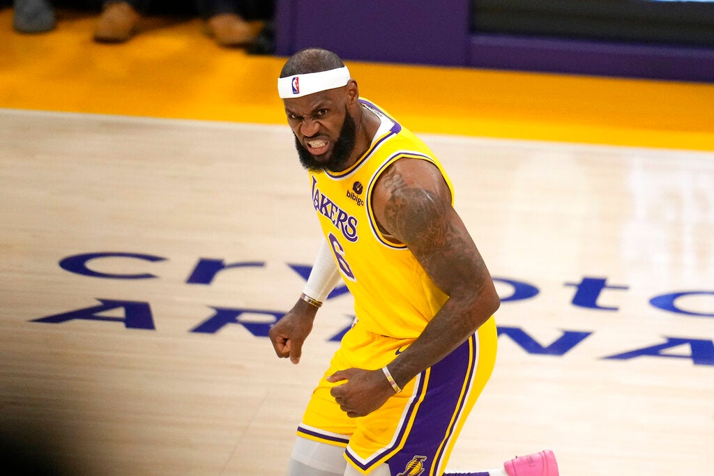 LeBron James sigue haciendo historia 