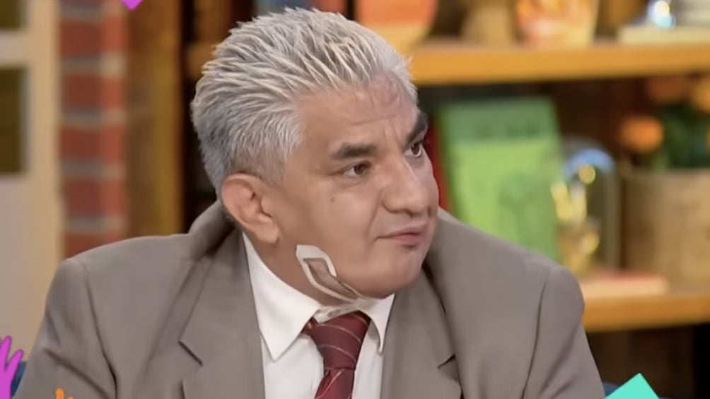 El 1000% Guapo en un programa de TV