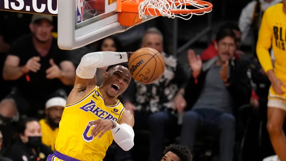 Lakers hizo el intercambio con Utah