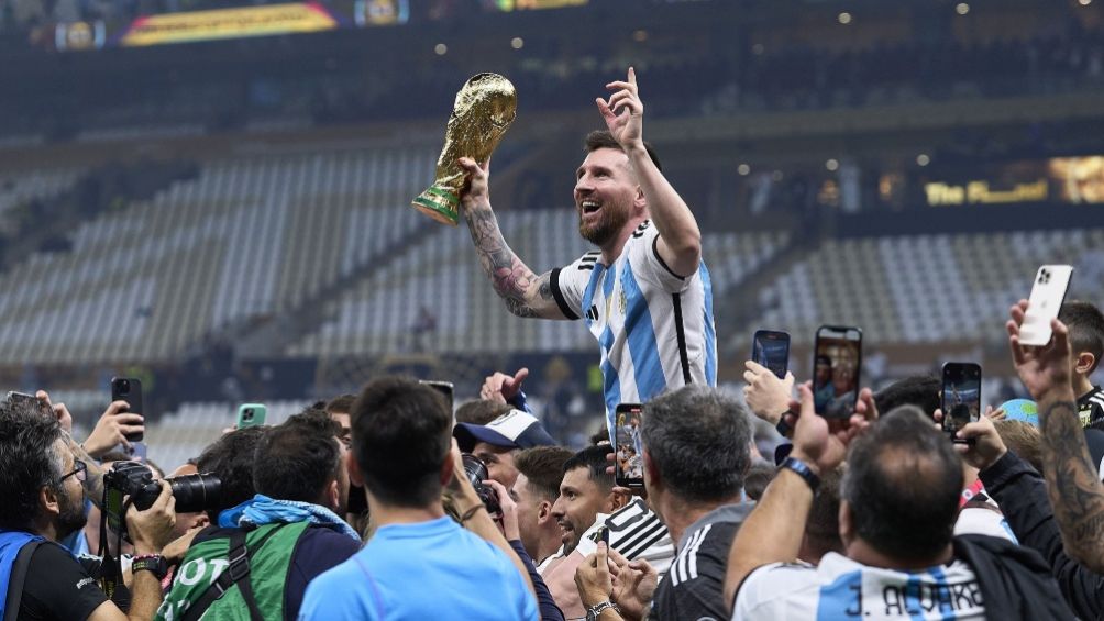 Scaloni extendió invitación a Messi 