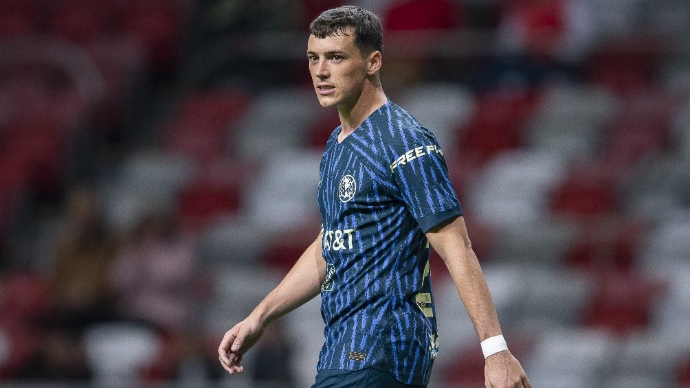 Federico Viñas durante un partido con América