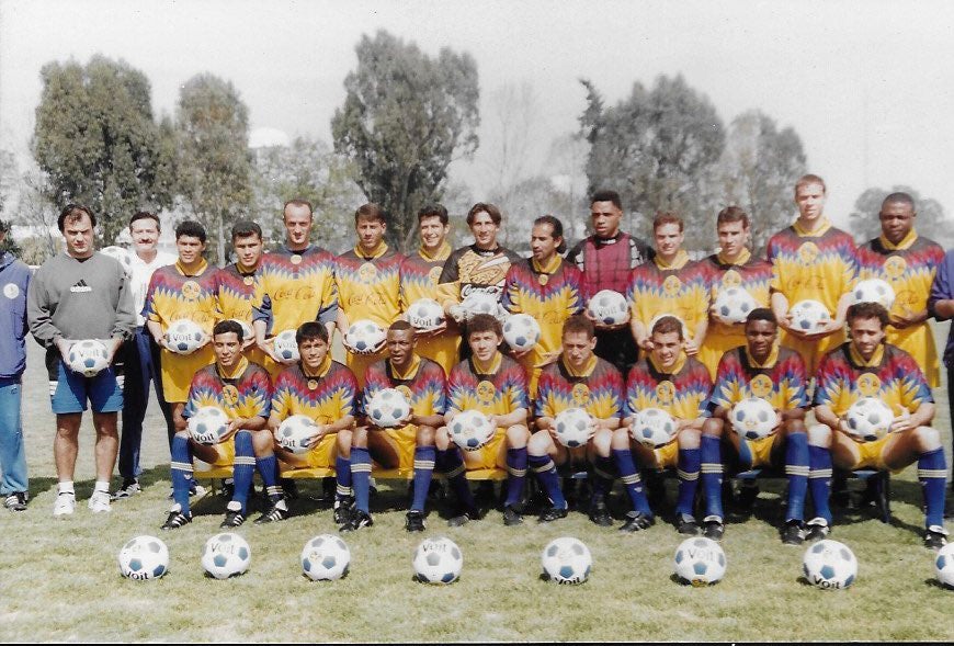 Foto del Zague con el América