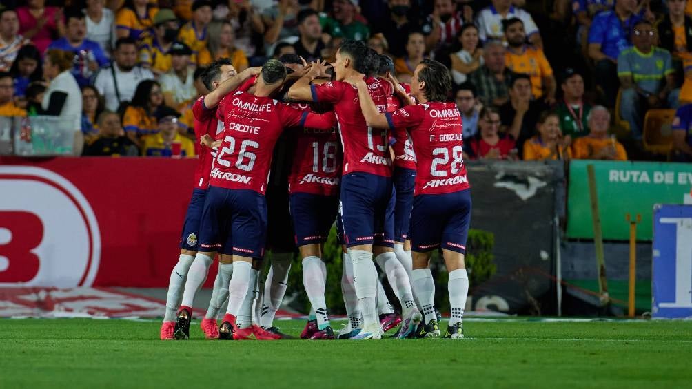 Chivas apagó el Volcán en el primer tiempo