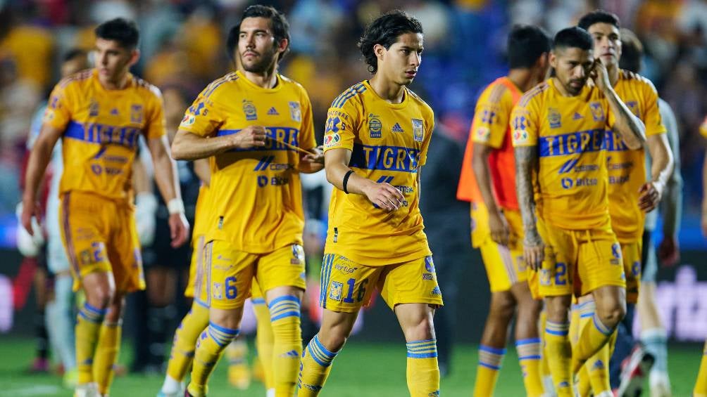 Tigres no pudo con Chivas en el Volcán