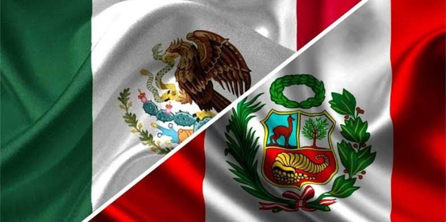 Bandera de México y Perú 