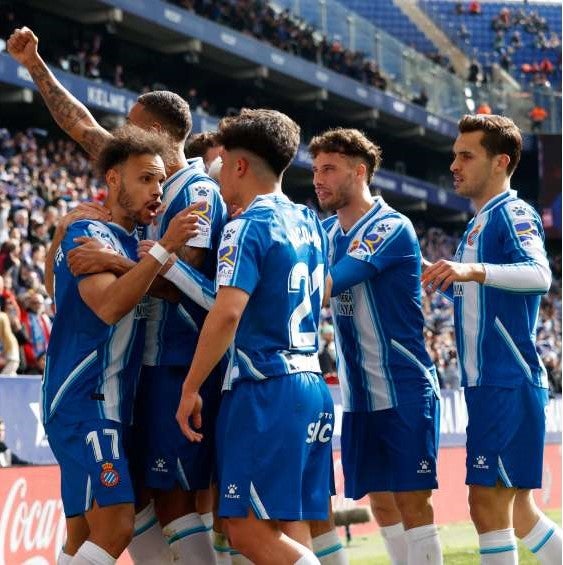 Jugadores del Espanyol celebrando gol