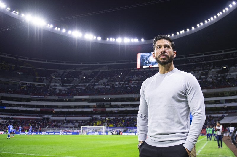 Benjamín Mora con el Atlas