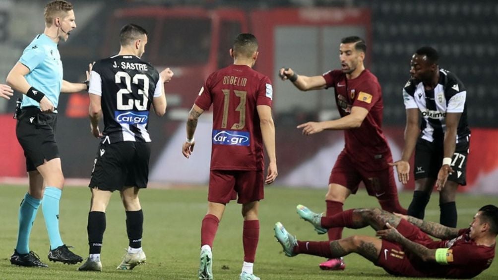 Pineda en el duelo ante el PAOK