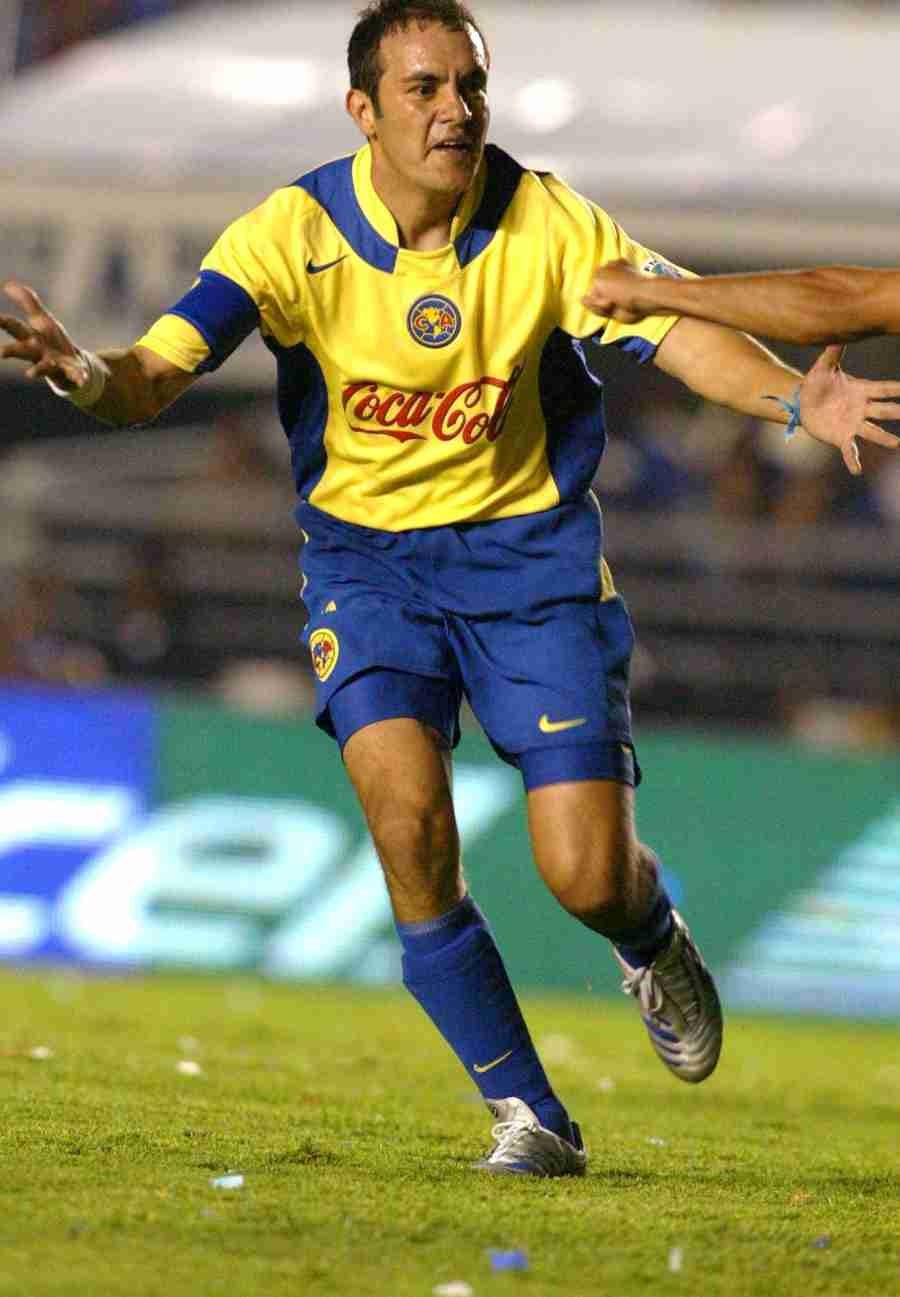 Cuauhtémoc Blanco jugando para América