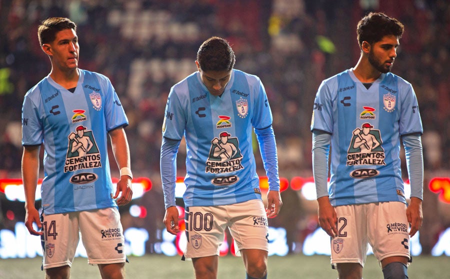 Jugadores de Tuzos en juego ante Tijuana