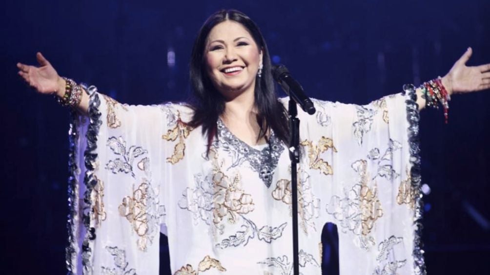 Ana Gabriel conmocionó a sus fanáticos con noticia durante su show en Inglewood