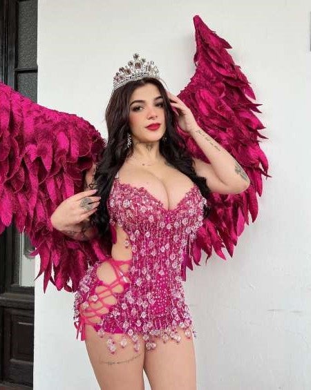 Karely Ruiz en carnaval