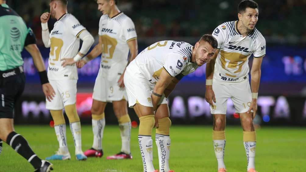 Freire y Molina durante el partido ante Mazatlán