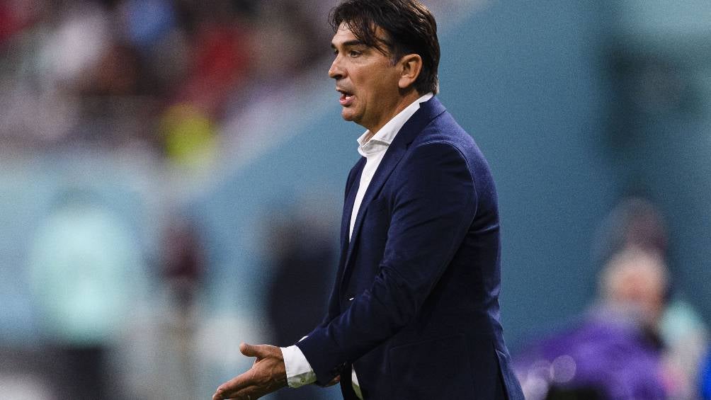 Zlatko Dalic dirigiendo en Qatar 2022