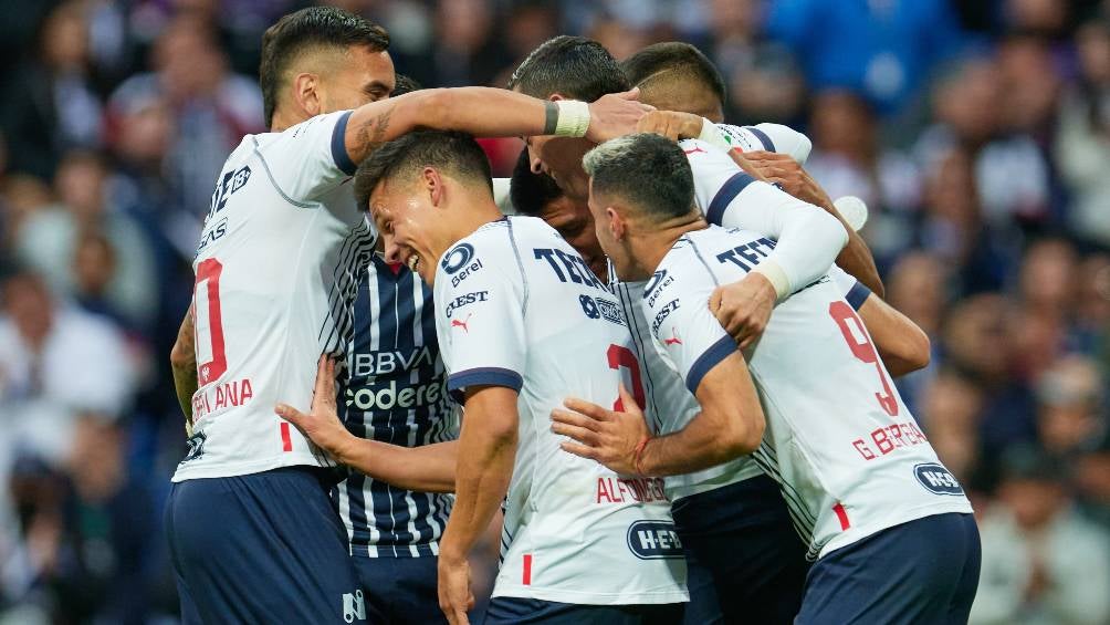 Rayados se mantiene como primer lugar