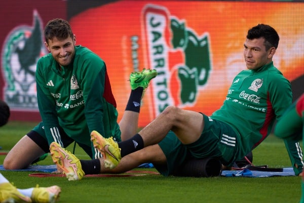 Giménez junto al Chucky en entrenamiento 