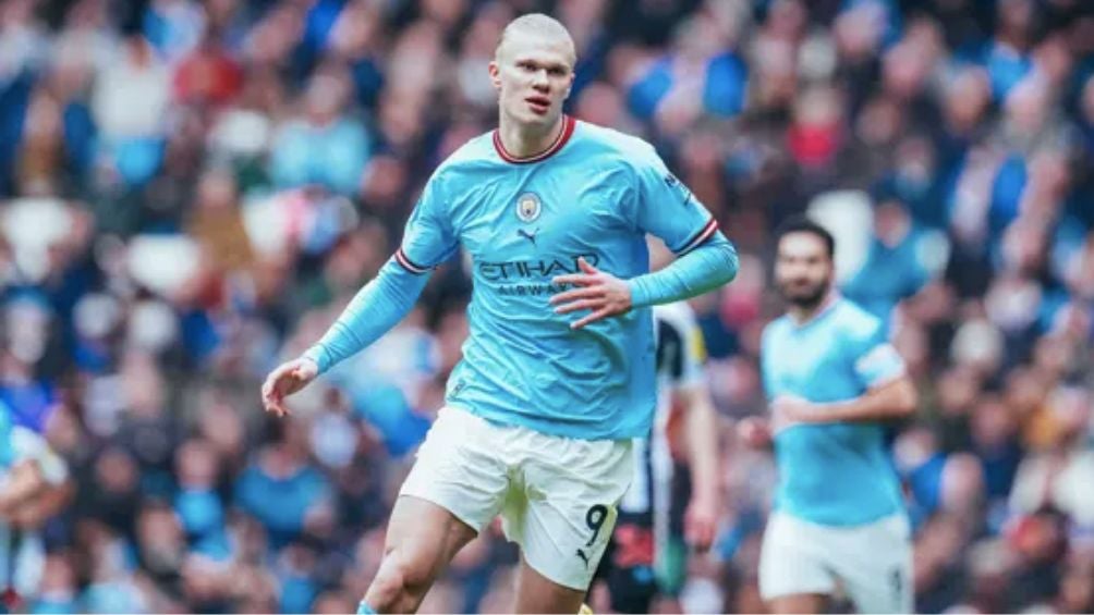 Erling Haaland durante el partido ante el Newcastle