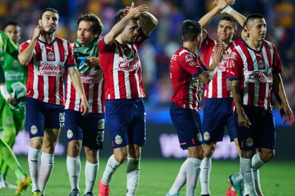 Chivas en festejo por victoria