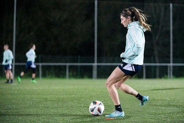 Tatiana Flores entrenando