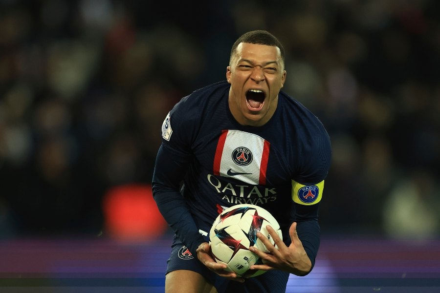 Mbappé celebrando gol con el PSG 