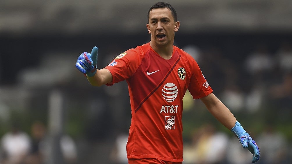 Agustín Marchesín en partido con América