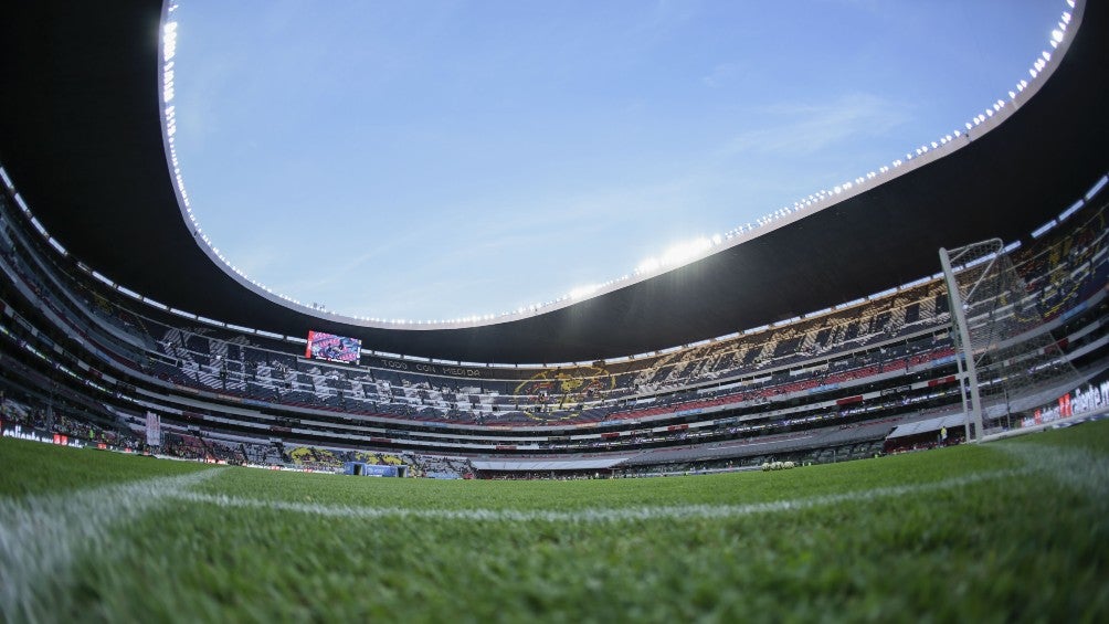 El Estadio Azteca fue testigo de la violencia