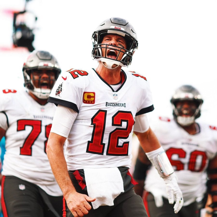 Brady celebrando en partido con los Bucaneros 