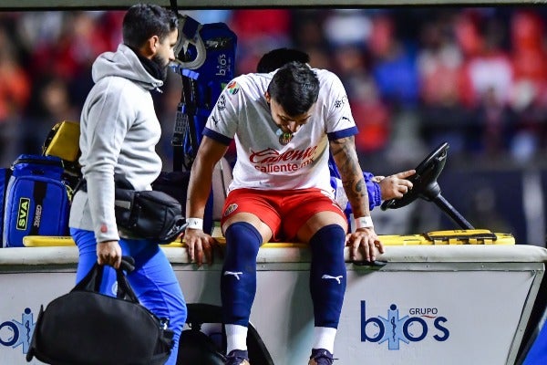 Salió lesionado en duelo ante San Luis