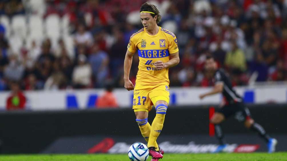 Sebastián Córdova con Tigres