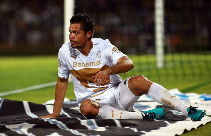 Dante López en un encuentro en Ciudad  Universitaria ante Cruz Azul