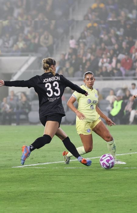 Duelo entre defensora de América Femenil y jugadora de Angel City en amistoso