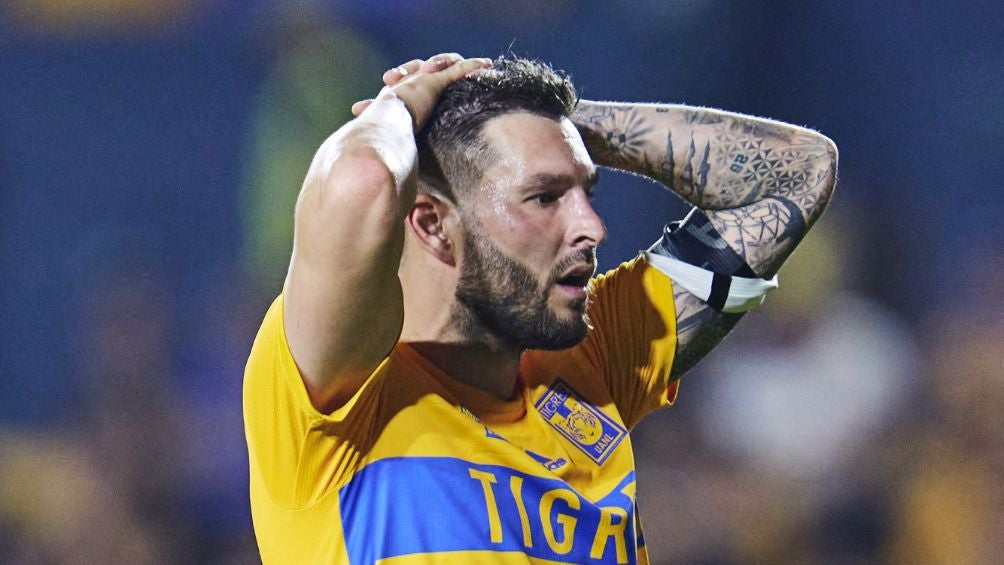 Aficionada de Tigres rompió a llorar por la derrota contra América