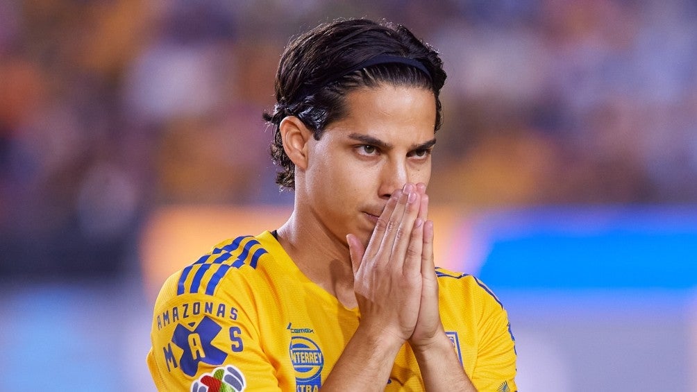 Diego Lainez no ha sobresalido en Tigres