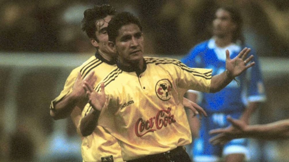 Isaac Terrazas con las Águilas del América