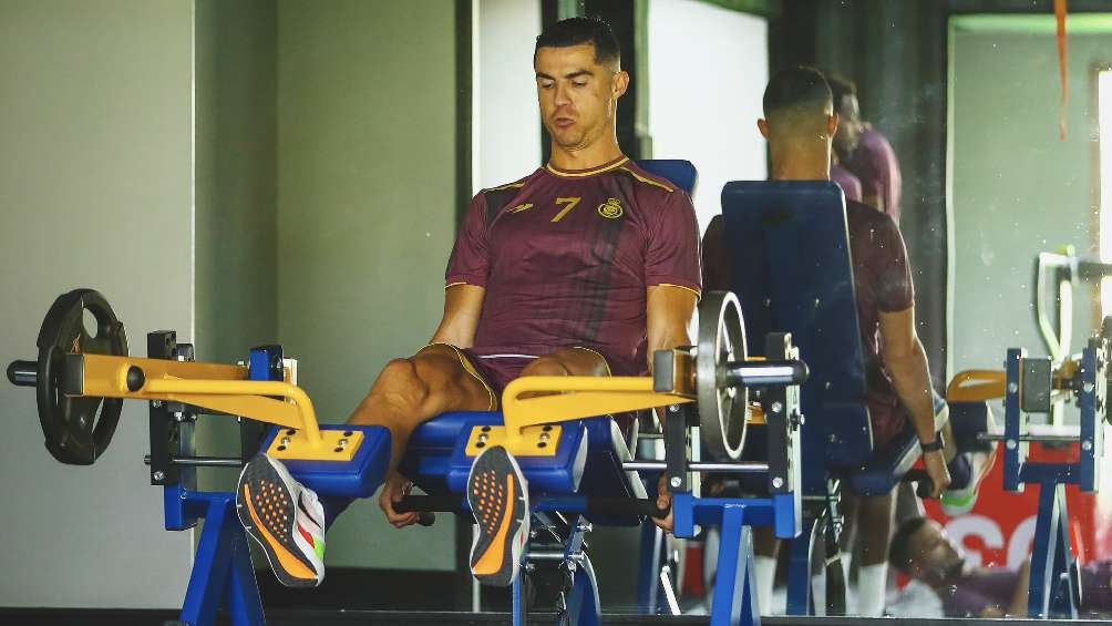 Ronaldo entrenando con Al-Nassr