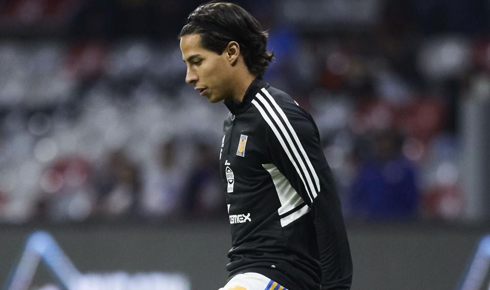 Diego Lainez visitó el Estadio Azteca con los Tigres