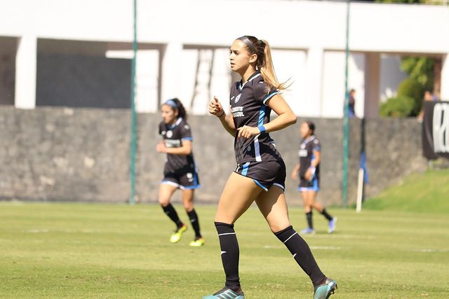 La jugadora entrenando con la Máquina