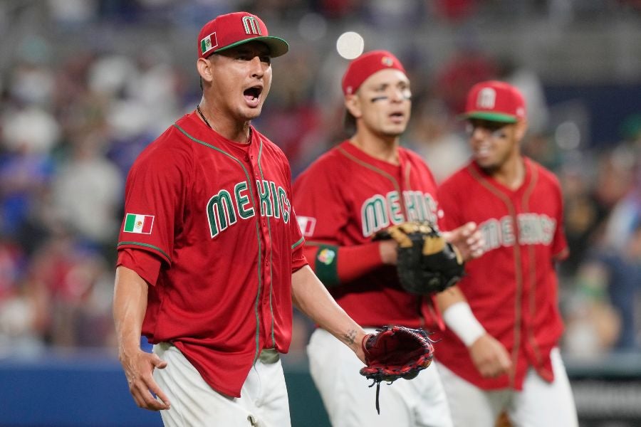 Did Bad Bunny make fun of Mexico during the game against Puerto Rico in the  World Baseball Classic?