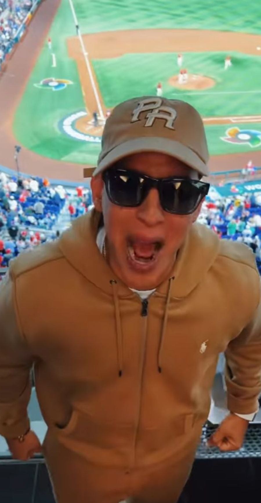 Daddy Yankee en juego del Clásico Nacional 