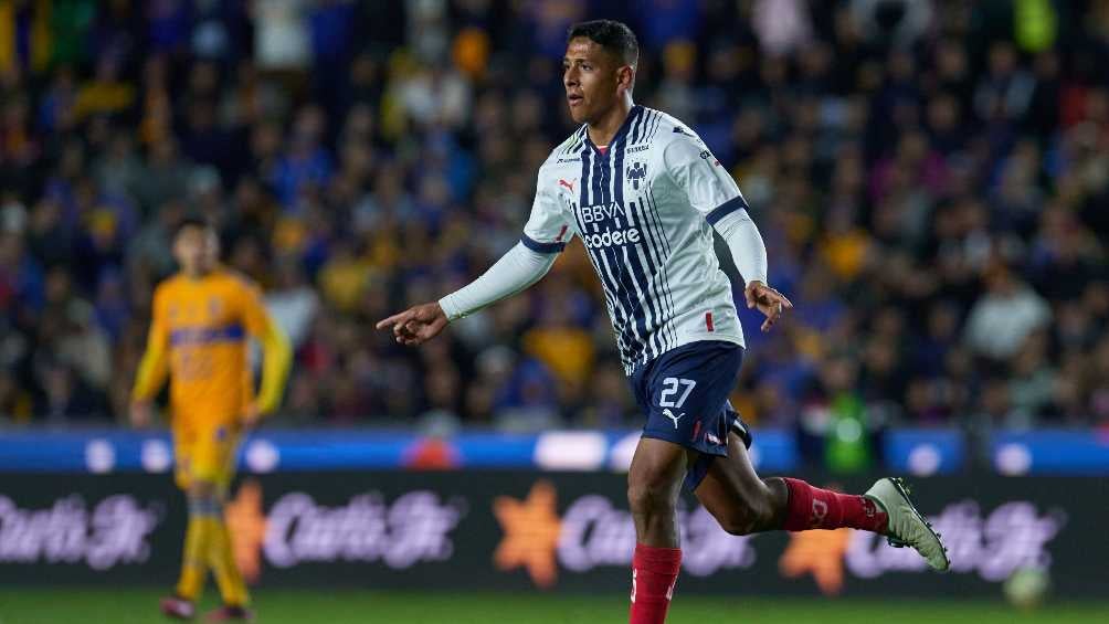 Luis Romo celebrando gol con Monterrey