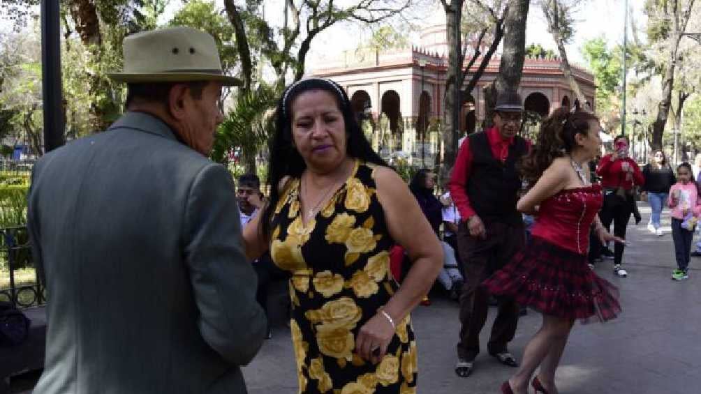 Adulto muere de un infarto en baile en el Kiosco Morisco de la Ciudad de México