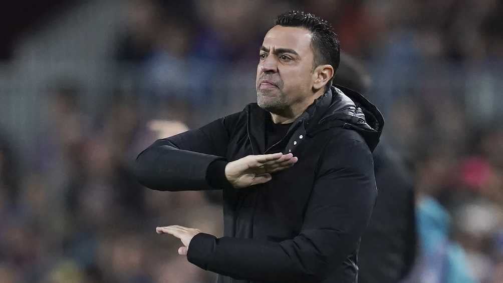 Xavi Hernández reclamando en El Clásico