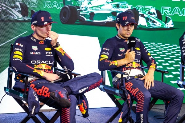 Soportó la presión de Verstappen 