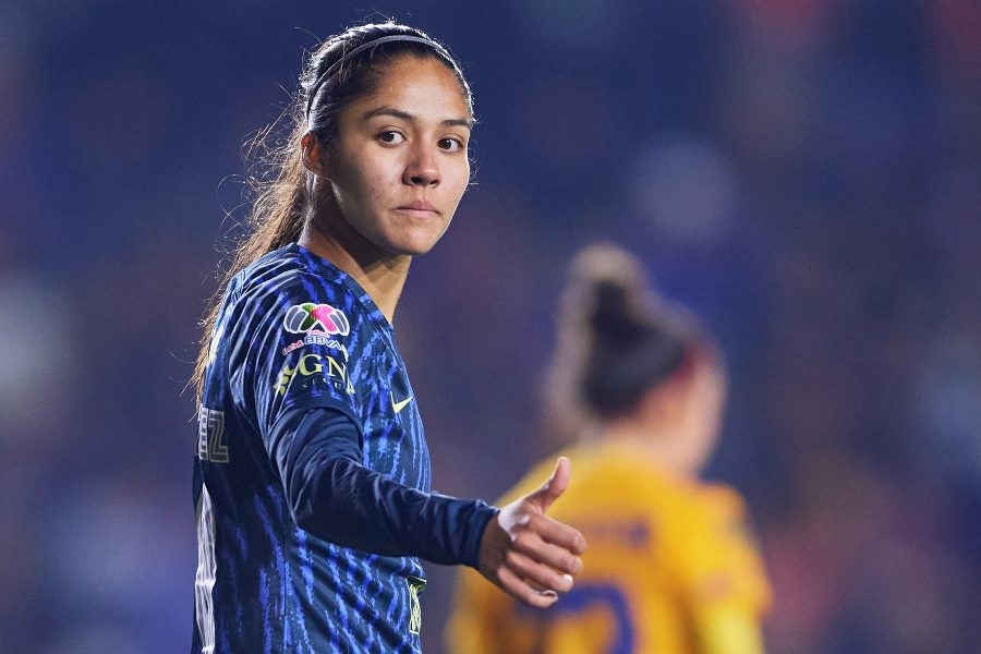 Jugadora del América Femenil en partido contra Tigres 