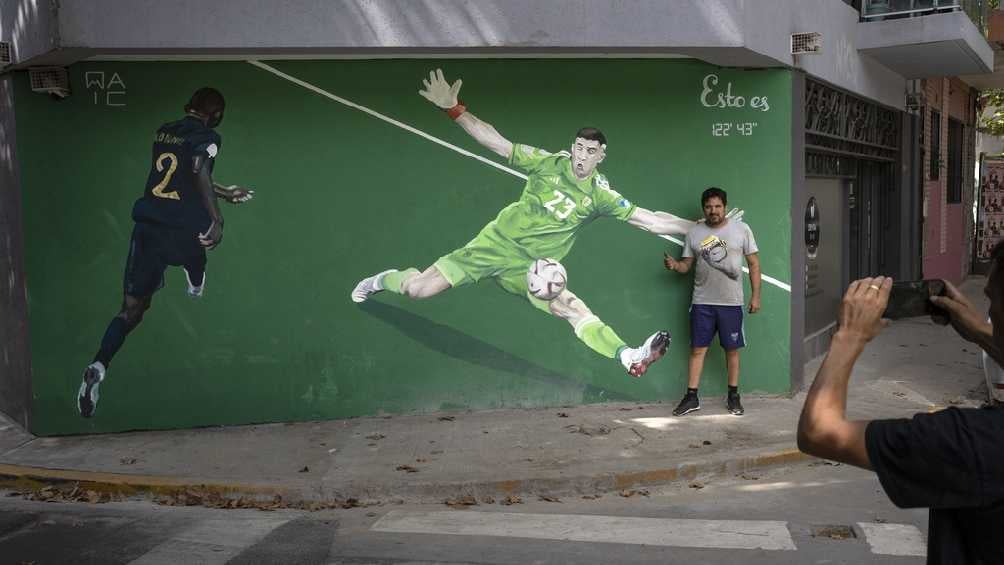 Mural de la atajada del portero en el Mundial