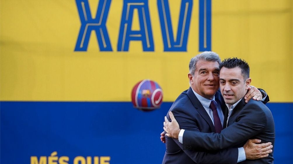 Laporta en la presentación de Xavi Hernández