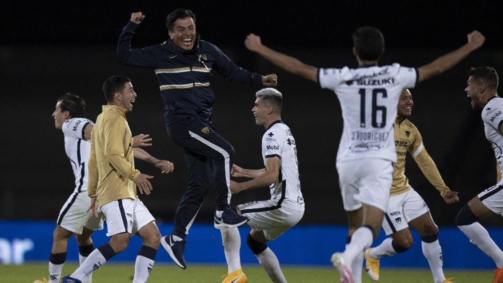 Raúl Alpízar es quién está al frente de los entrenamientos