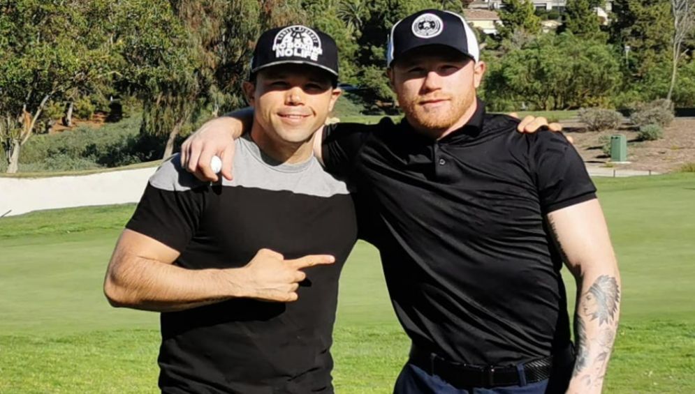 Canelo y su hermano Ricardo 'Dinamita' Álvarez